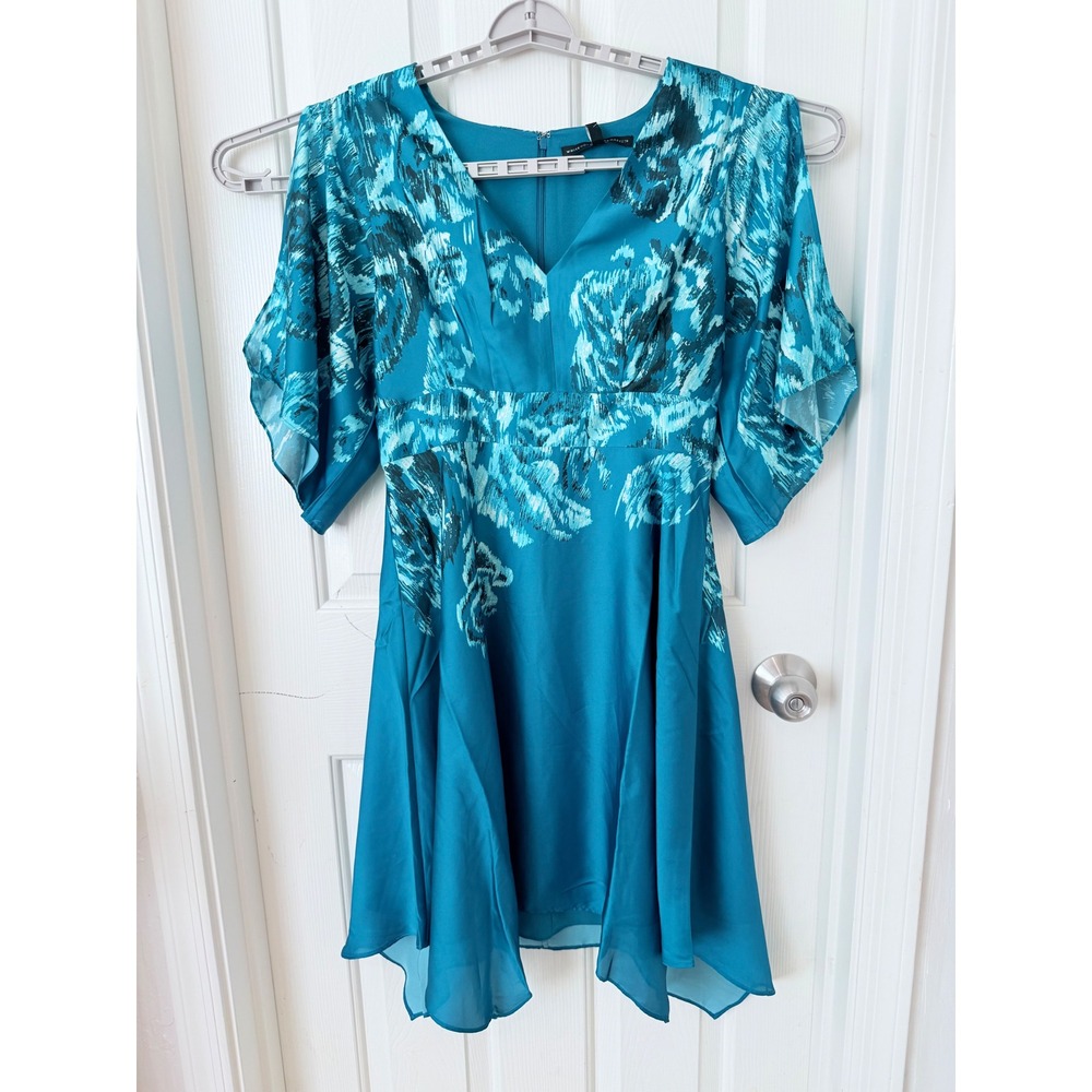 White House‎ Black Market Sketch Floral V-Neck Handkerchief Dress Blue 8